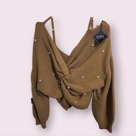 NWT ZAFUL Faux Pearl Embellished Twisted Cropped Cold Shoulder Sweater  Size M - Picture 10 of 12